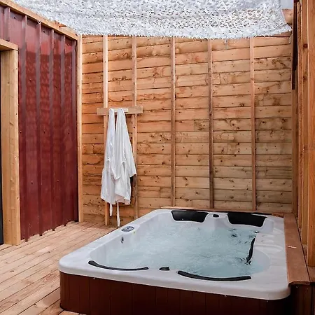 Les Tiny D'aureilhan Avec Jacuzzi Privatif Tatil Evi